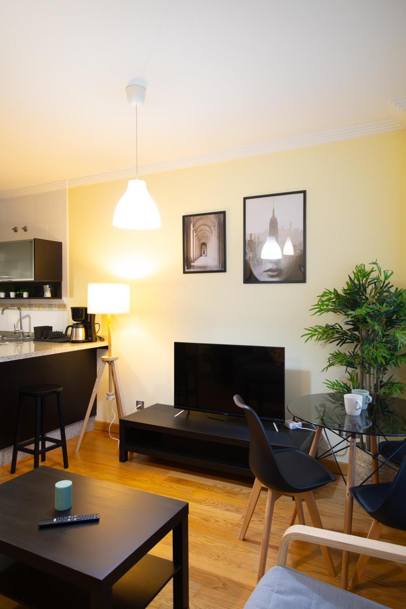 Apartamento Con Garaje, Centrico Y Luminoso Pontevedra Luaran gambar